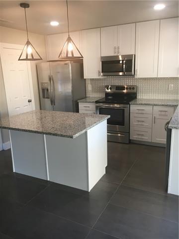 Foto del edificio - 1531 Camelia Dr