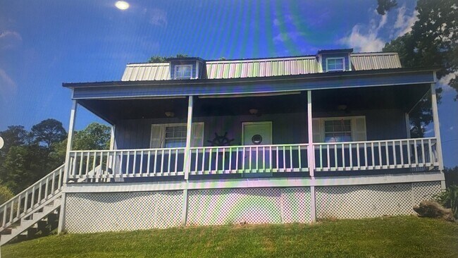 Foto del edificio - 396 Haley Rd