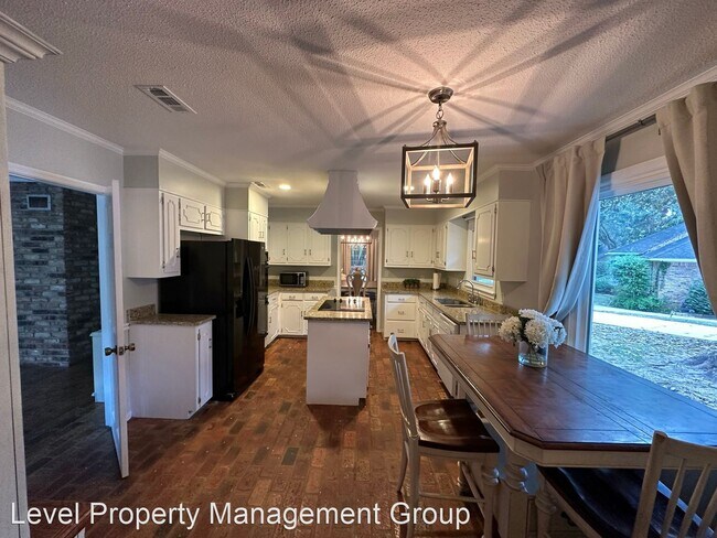 Building Photo - 4 br, 4 bath House - 1625 Norwich Ct.