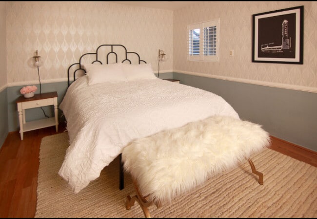 Bedroom - 2832 S Sycamore Ave