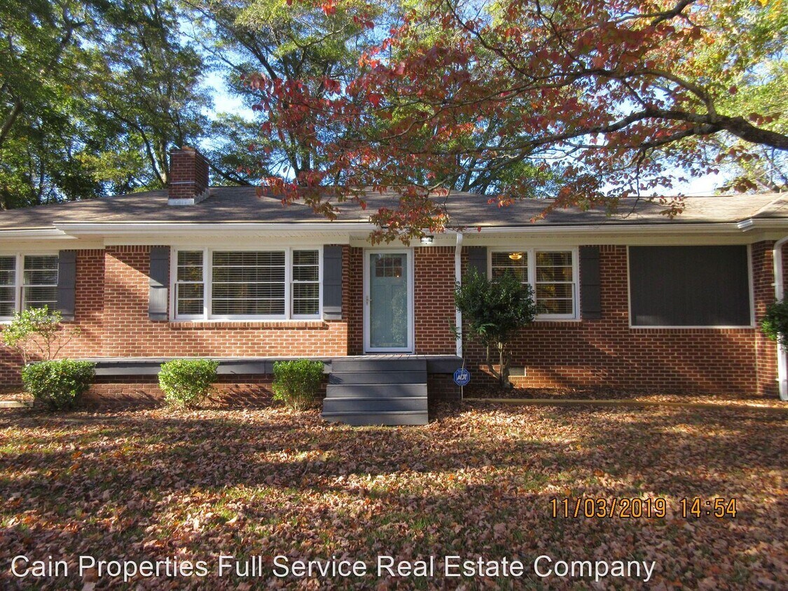 Foto principal - 3 br, 2 bath House - 694 Buford Highway