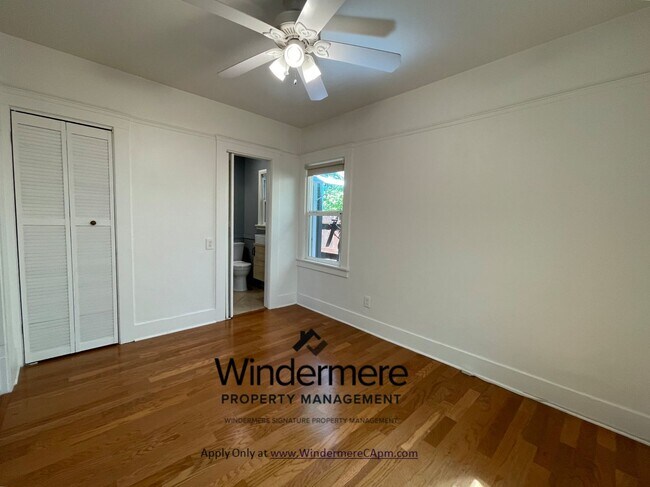 Foto del edificio - Charming Land Park Bungalow 1x1 with Bonus...