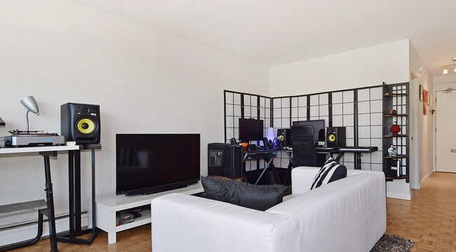 Building Photo - Crestview Terrace