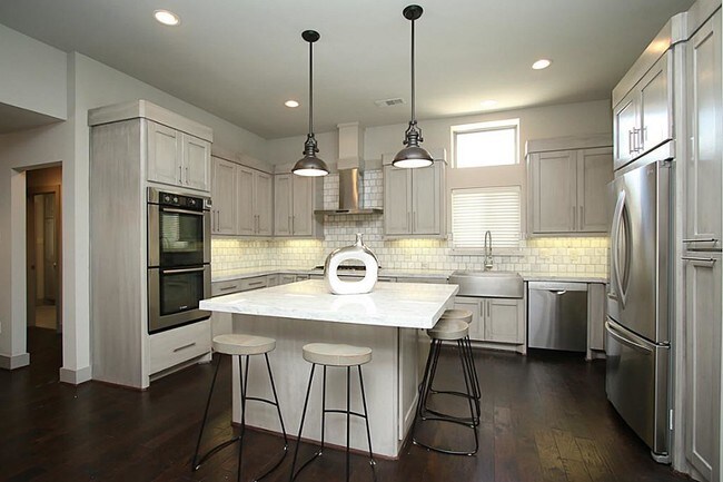 Foto del edificio - 5319 Paisley Ln