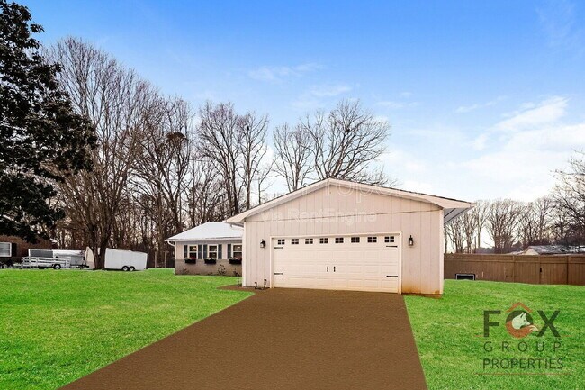 Foto del edificio - 305 Camelot Dr