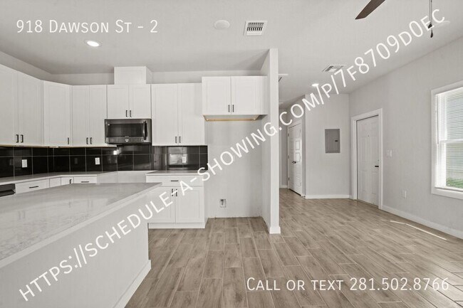 Building Photo - 918 Dawson St
