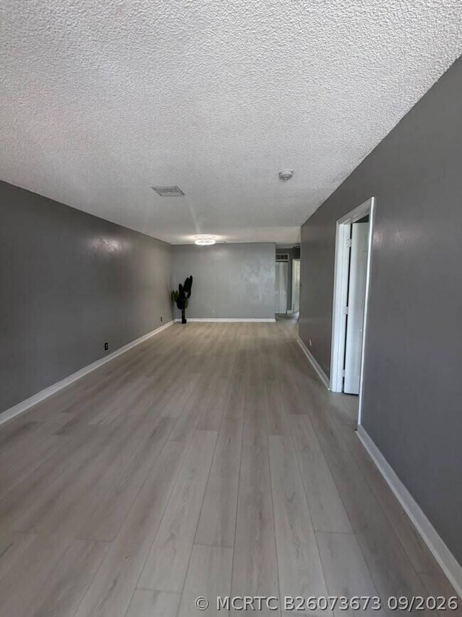 Foto del edificio - 403 NW 2nd St