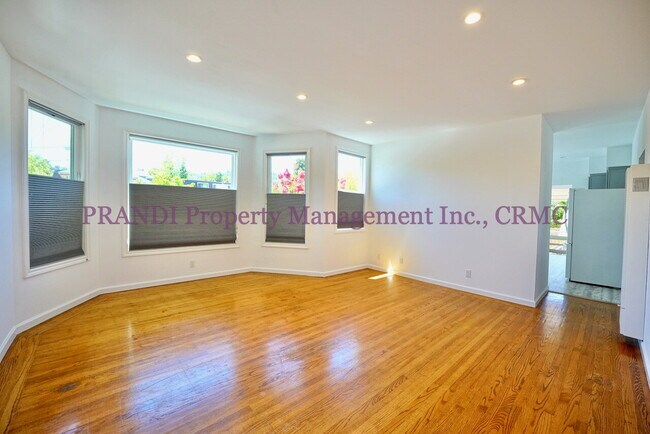 Foto del edificio - Available now!  3 Bedroom Gerstle Park home