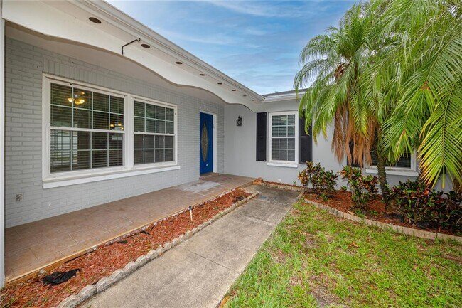 Building Photo - 2260 Harn Blvd