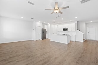Building Photo - 3015 Dovedale St