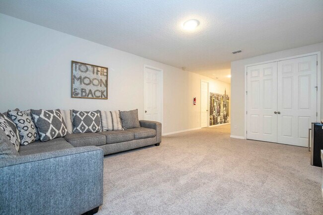 Foto del edificio - 9035 Sunshine Ridge Loop