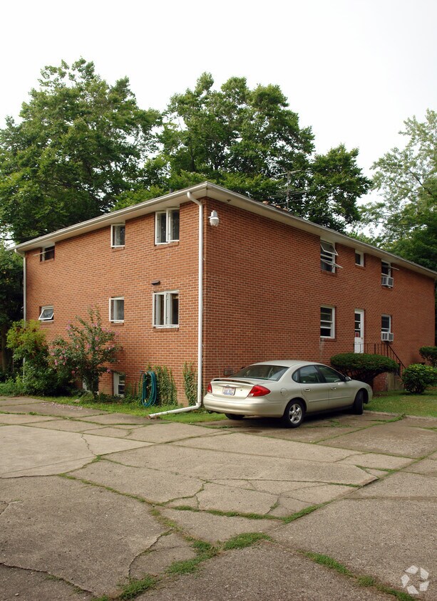 Building Photo - 1335 14th St NW