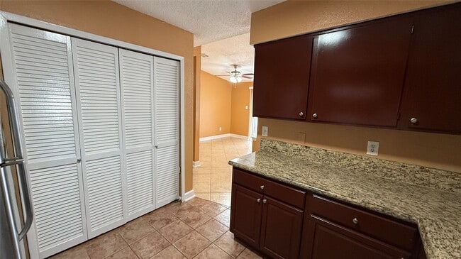 Building Photo - 12024 Tambourine Dr