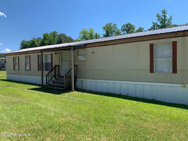 Foto del edificio - 2181 Blue Creek Rd