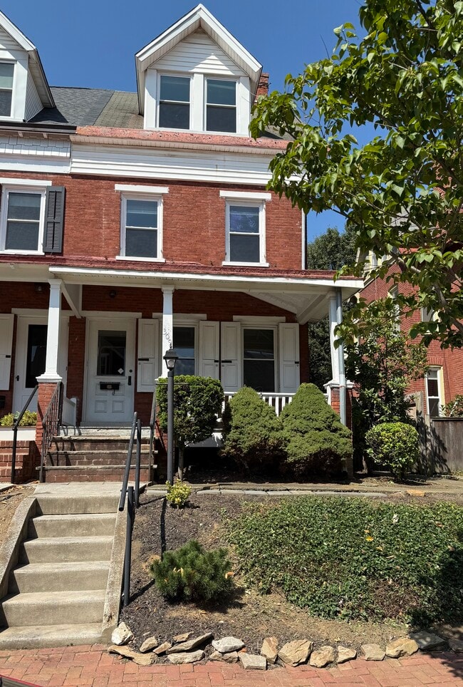 Building Photo - 309 W Biddle St