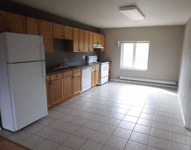 Building Photo - 1711-B Clearwater Rd