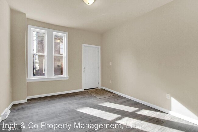 Building Photo - 5 br, 1.5 bath House - 553 West Clarke Ave