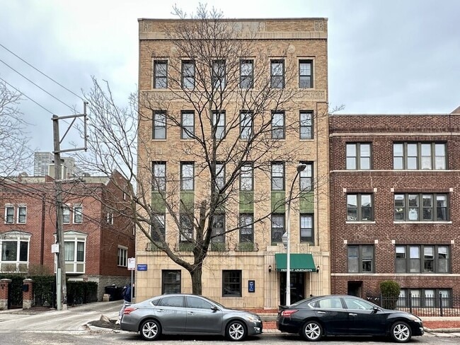 Building Photo - 3824 N Fremont