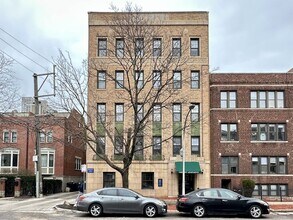 Building Photo - 3824 N Fremont