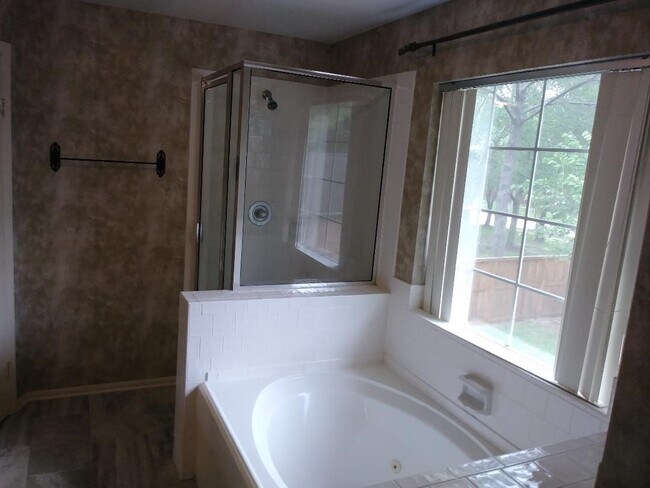 Foto del edificio - 7626 Almond Springs Dr