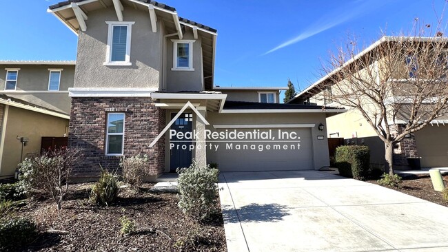 Foto del edificio - Spacious 4-bedroom home in Natomas with cl...