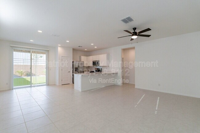 Foto del edificio - 3236 W Caleb Rd