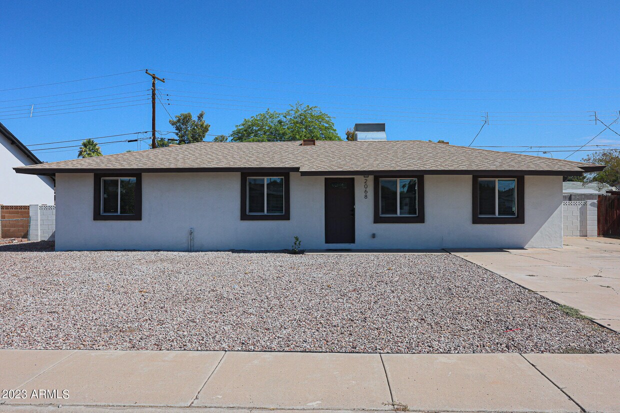 Primary Photo - 2068 E Orange St.