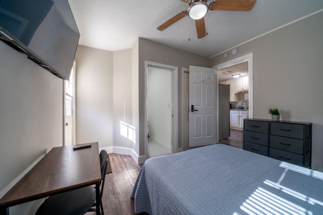 Photo - 7237 Boggess Rd House