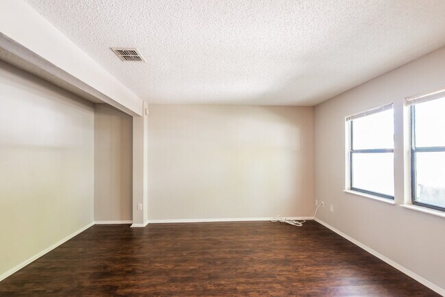 Building Photo - 9359 Genna Trace Trail