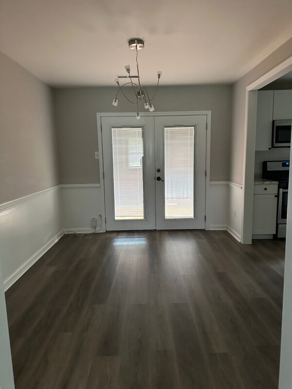 Foto del edificio - 3845 Meadowdale Blvd