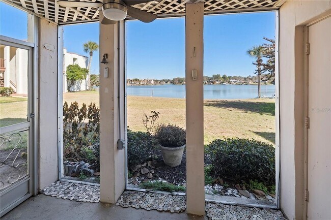 Building Photo - 530 Orange Dr