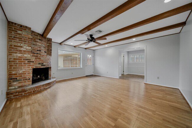 Foto del edificio - 1067 Lehman St