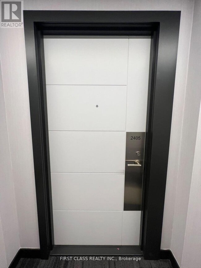 Building Photo - 203 College St