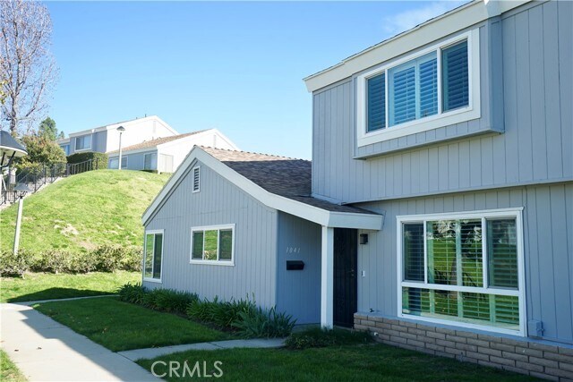 Building Photo - 1041 Canyon Springs Ln