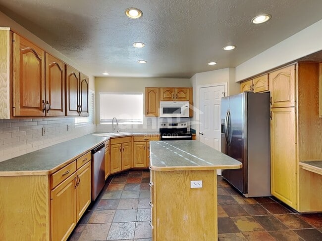 Building Photo - 4679 W 4350 S