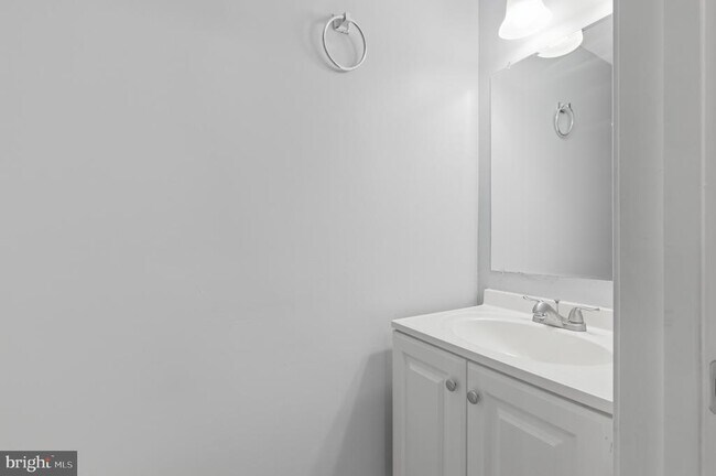 Foto del edificio - 811 Mildred Ave