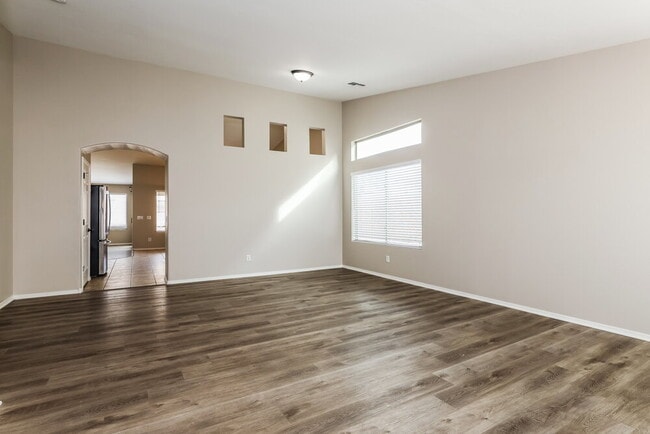 Building Photo - 13538 W Berridge Ln