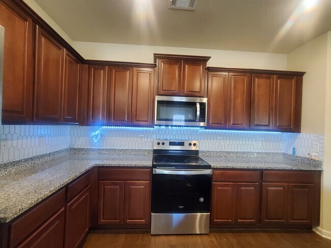 Foto del edificio - 157 Innis Brk Cir