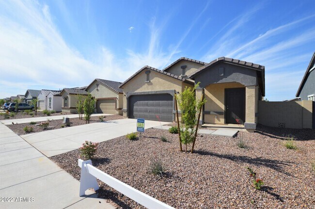 Building Photo - 302 W Mammoth Cave Dr
