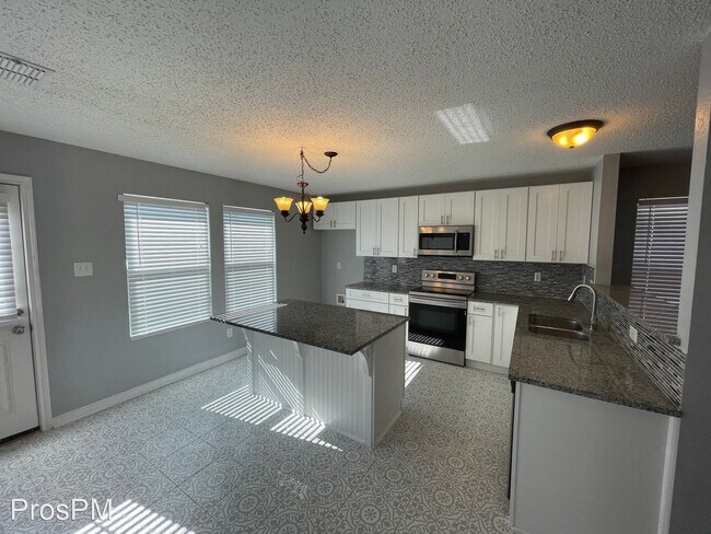 Foto del edificio - 3 br, 2 bath House - 8513 Swan Park