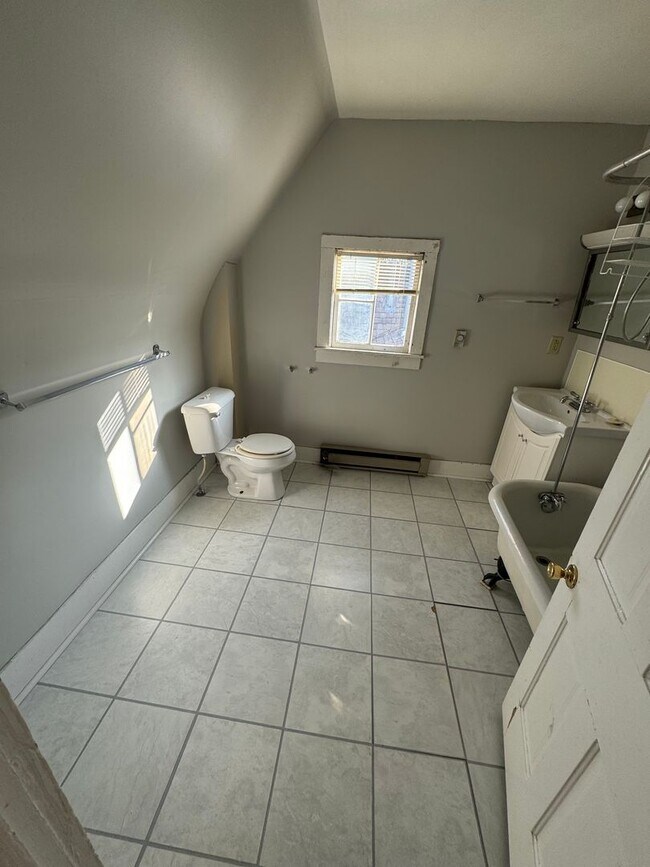 Foto del edificio - $725 - 2 bed 1 bath - Single Family Home