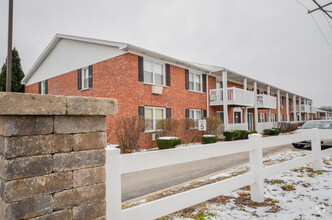 Building Photo - Maple Apts