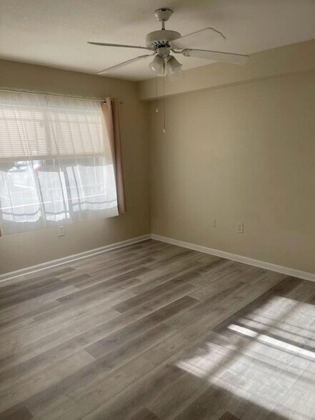 Foto del edificio - 171 SW Palm Dr