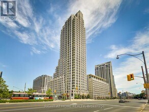 Building Photo - 628 Fleet St