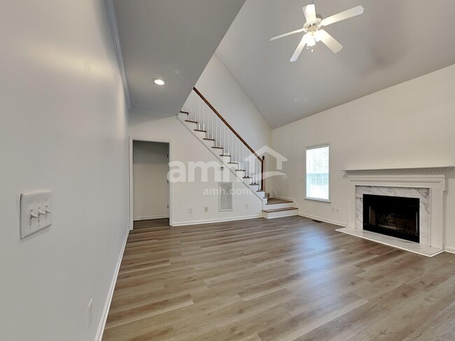 Foto del edificio - 8505 Rockcliff Rd
