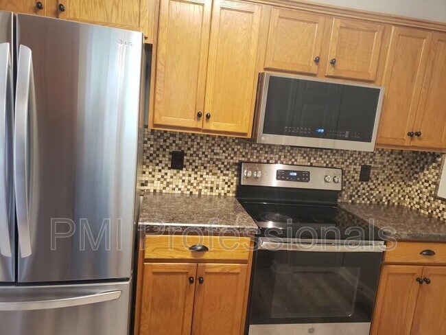 Foto del edificio - 1505 Sudbury Ct