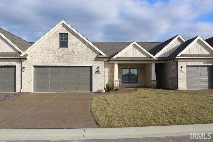 Primary Photo - 3351 White Oak Trl
