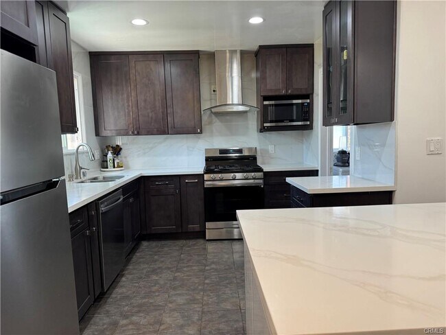 Foto del edificio - 2541 Ridgeland Rd