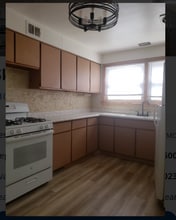 Building Photo - 9103 Lamon Ave