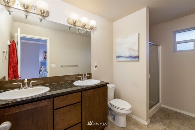 Master Bath - 16522 1st Park SE